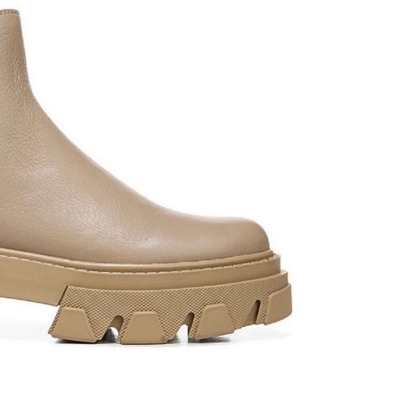 Sam Edelman Daelyn Lug Sole Leather Bootie - Picture 8 of 9